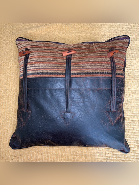 Croscill Other - Croscill Pillow Rustic Southwestern Toggle Button Chenille 20 x 20 Cabin